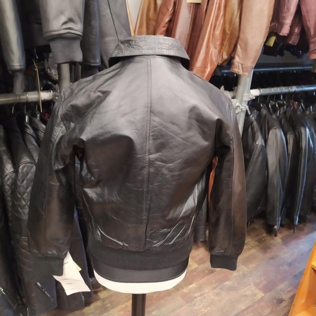 A-2 Lost Contract Schwarz 