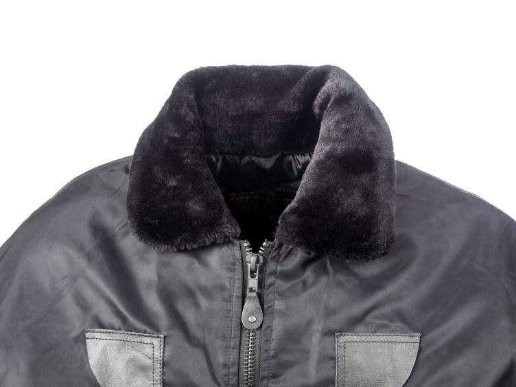 B-15 Nylon Bomber Jacket Schwarz 